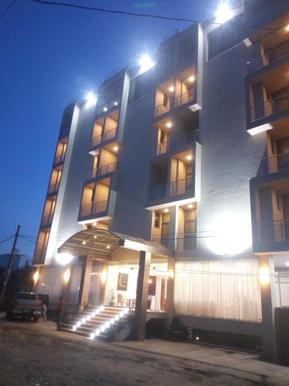 Marcen Addis Hotel Εξωτερικό φωτογραφία