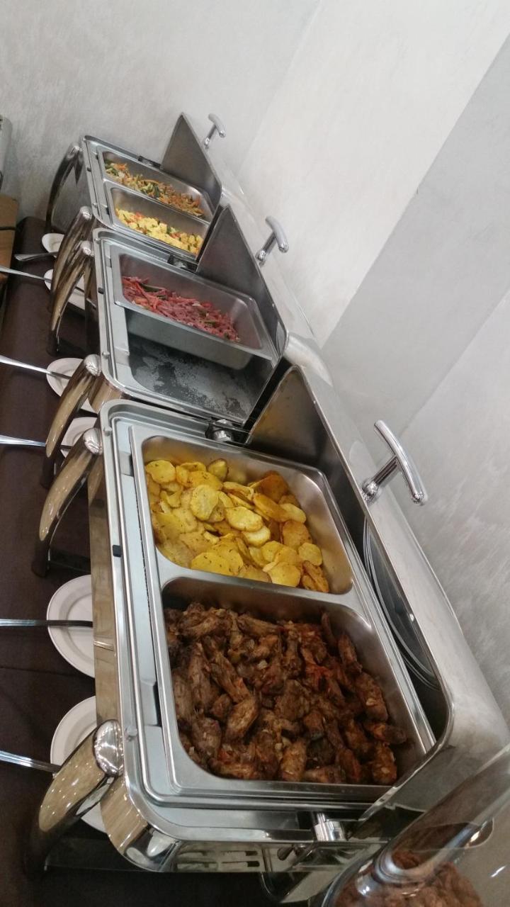 Marcen Addis Hotel Εξωτερικό φωτογραφία