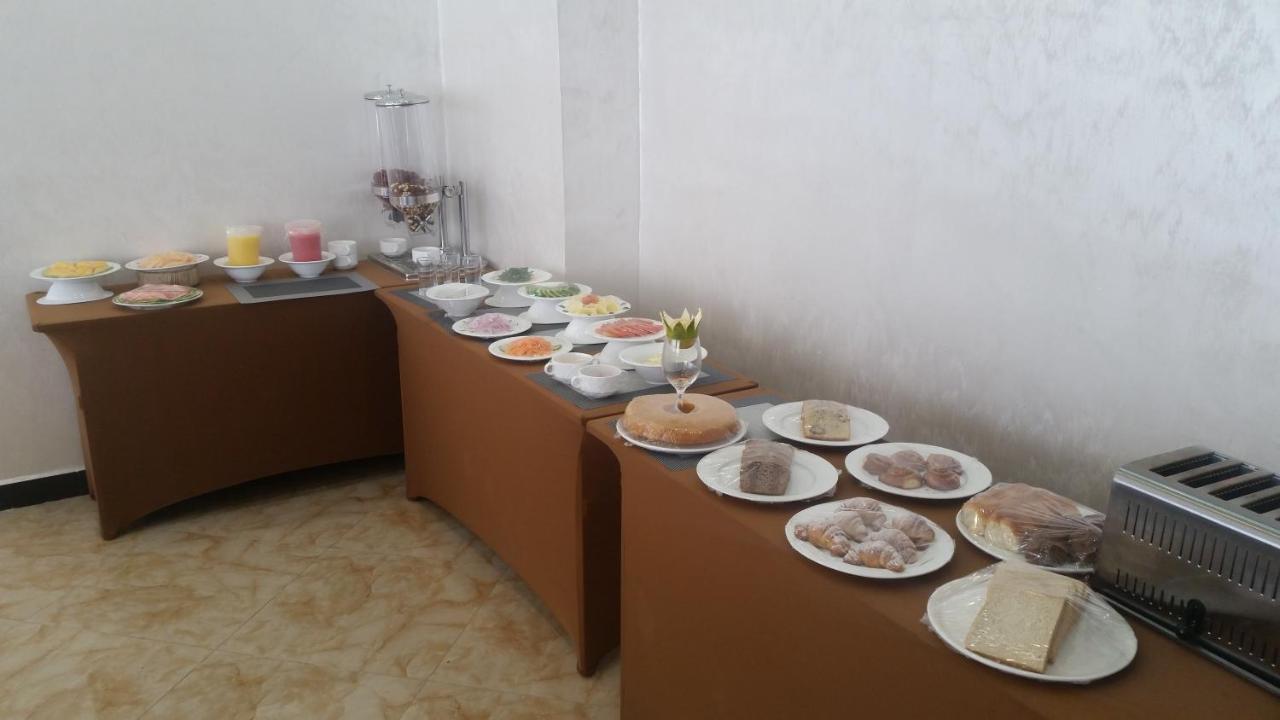 Marcen Addis Hotel Εξωτερικό φωτογραφία
