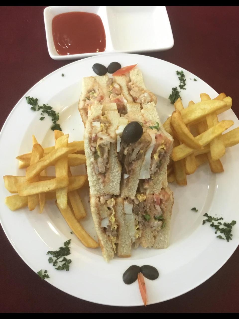 Marcen Addis Hotel Εξωτερικό φωτογραφία