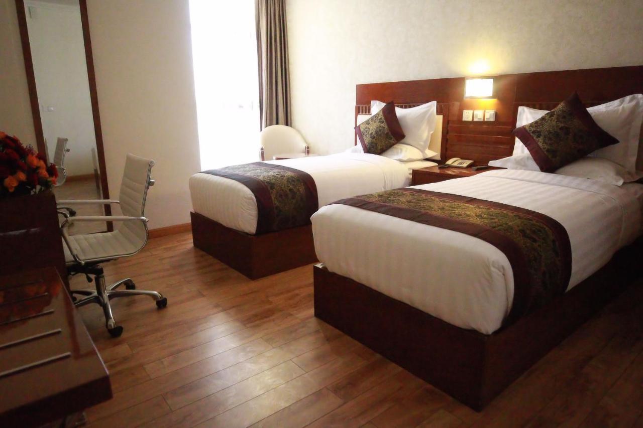 Marcen Addis Hotel Εξωτερικό φωτογραφία
