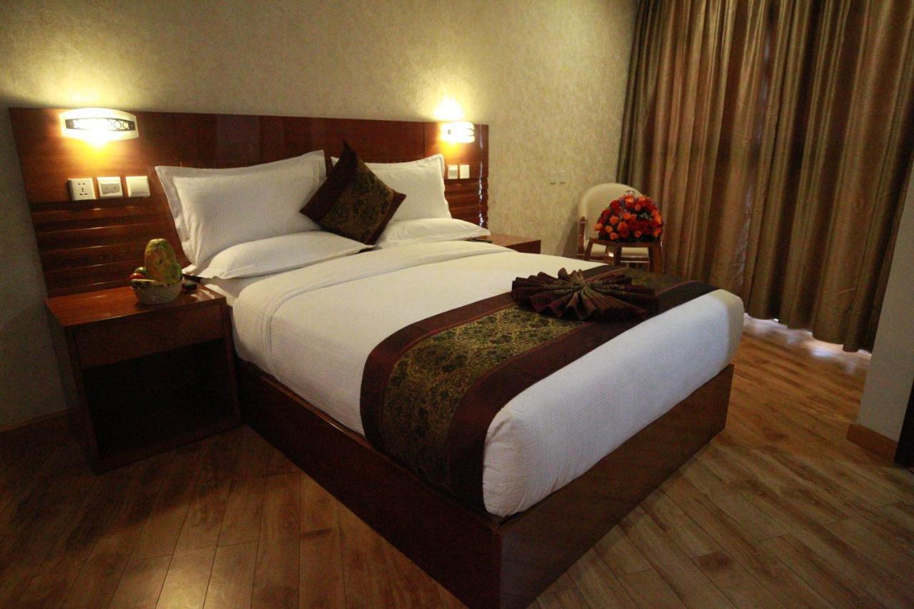 Marcen Addis Hotel Εξωτερικό φωτογραφία